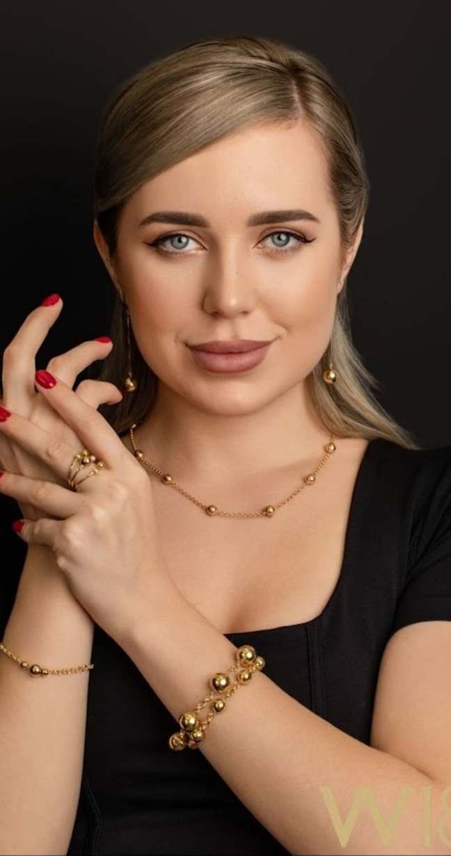 18k Miami gold jewelry